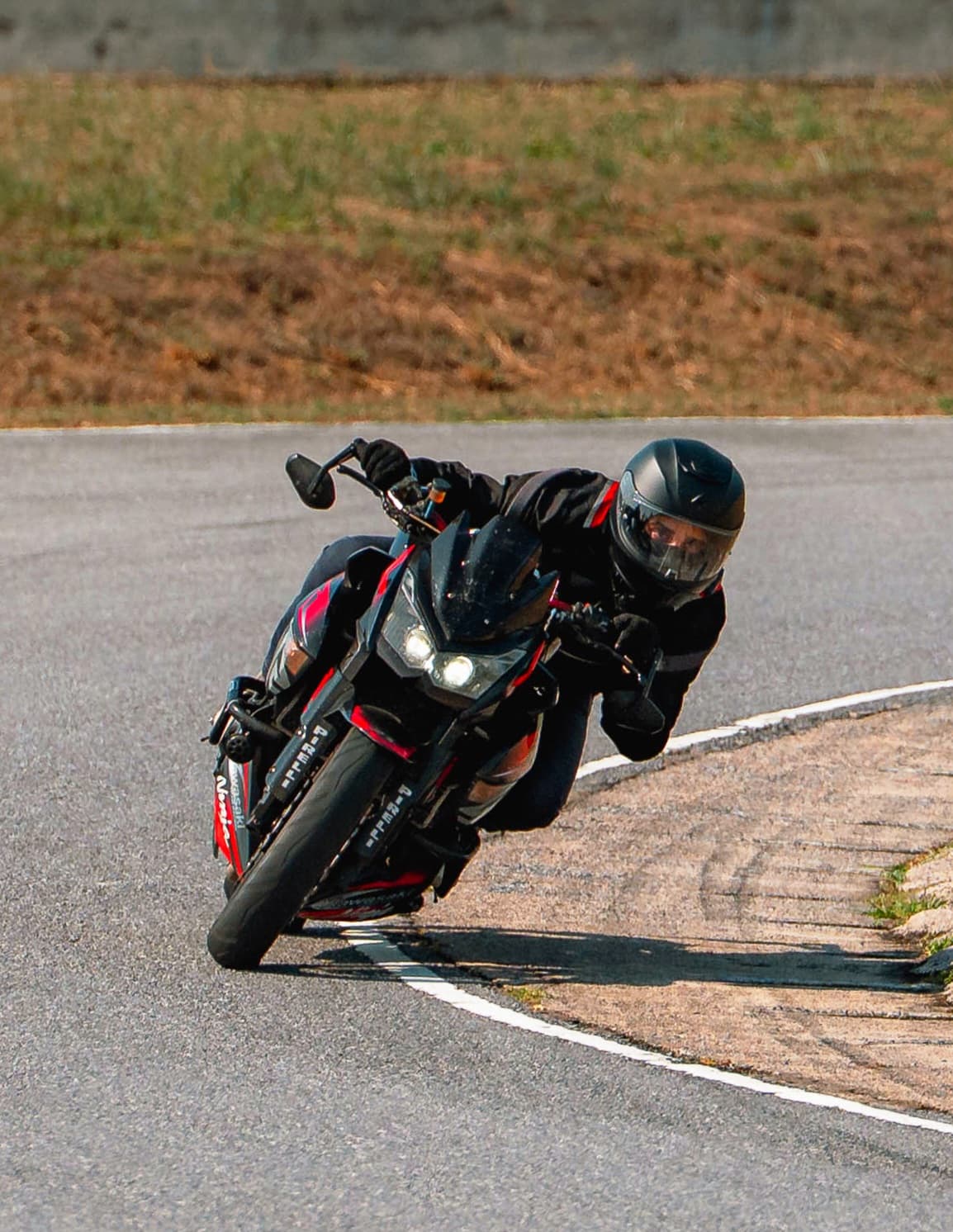 2011 Kawasaki Z1000 — Mint condition, 48k km